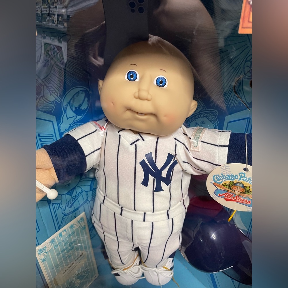 MLB New York Yankees Cabbage Patch Kids 1986. New in Box. Some wear on box
